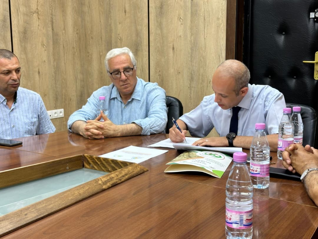 تعزيز التعاون العلمي بين CRSTRA وINRAA لخدمة التنمية الزراعية المستدامة